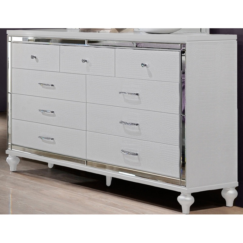 Valentino 9 Drawer Dresser in White