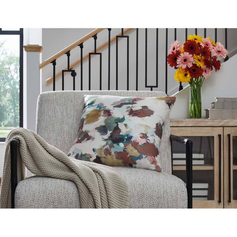 Ashley Express – Herston Pillow