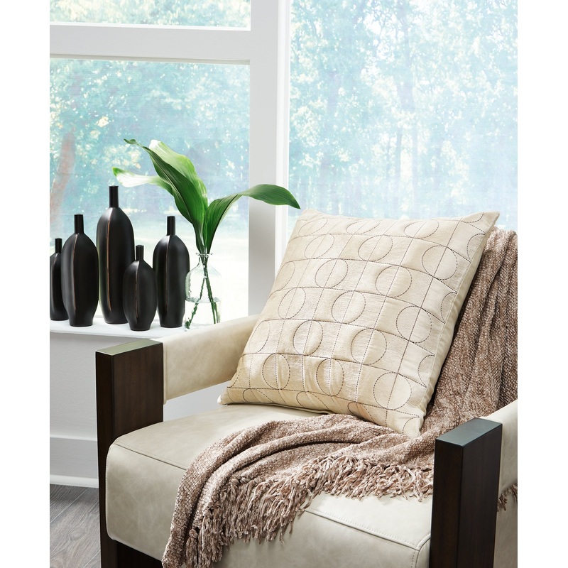 Ashley Express – Kydner Pillow