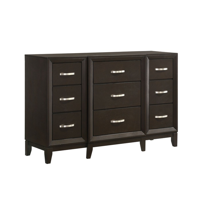 Beaumont – 9-Drawer Dresser