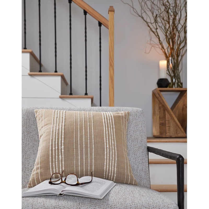 Ashley Express – Benbert Pillow