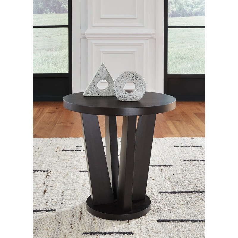 Ashley Express – Chasinfield Round End Table