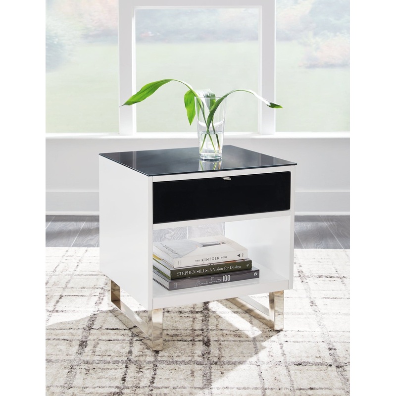 Ashley Express – Gardoni Rectangular End Table