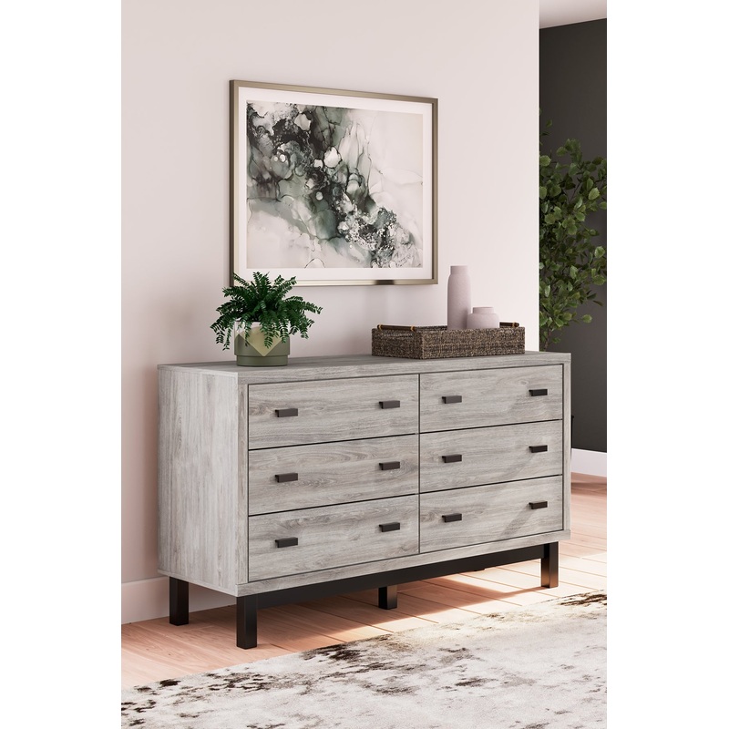Vessalli Six Drawer Dresser